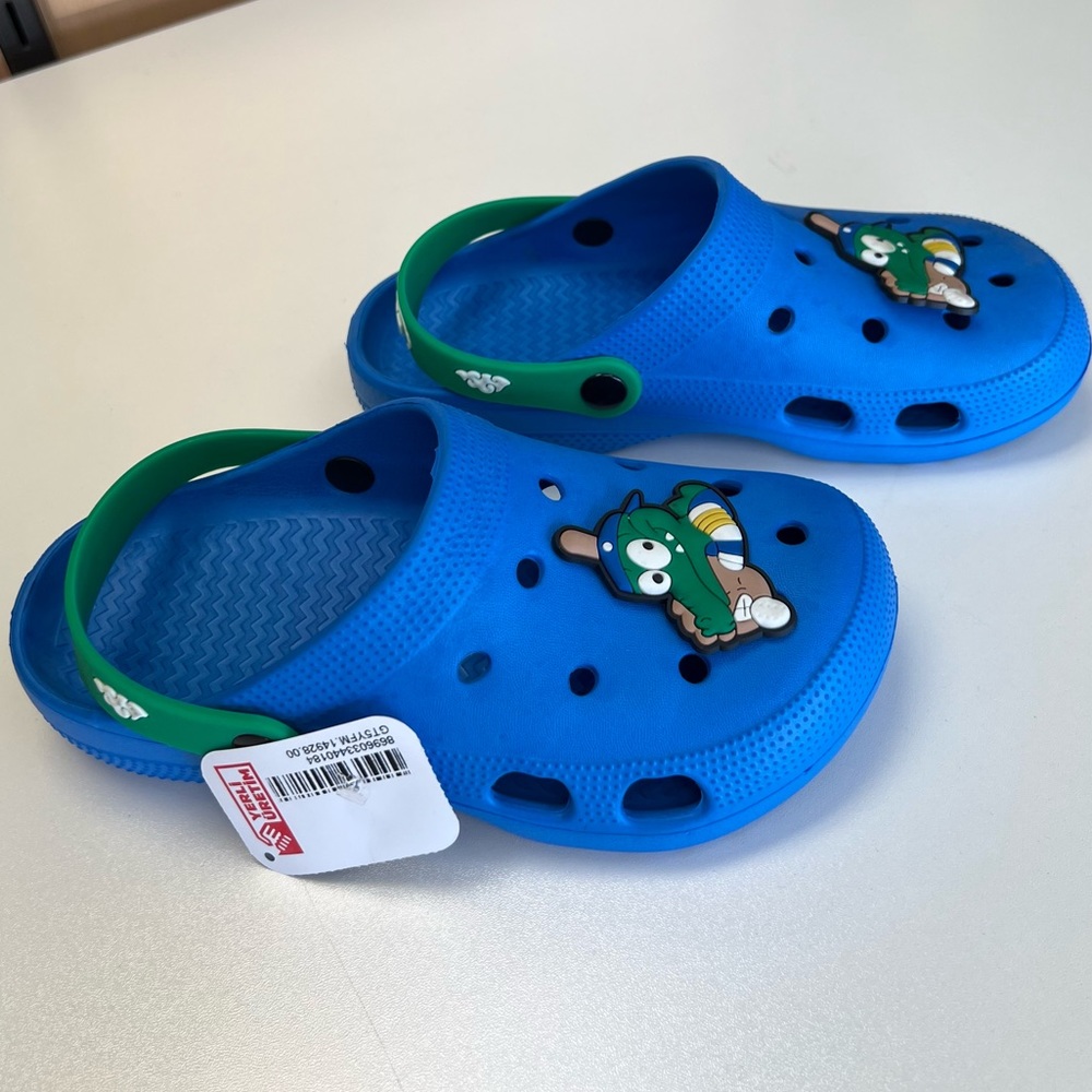 Kids Crocs - Picture 7 of 9